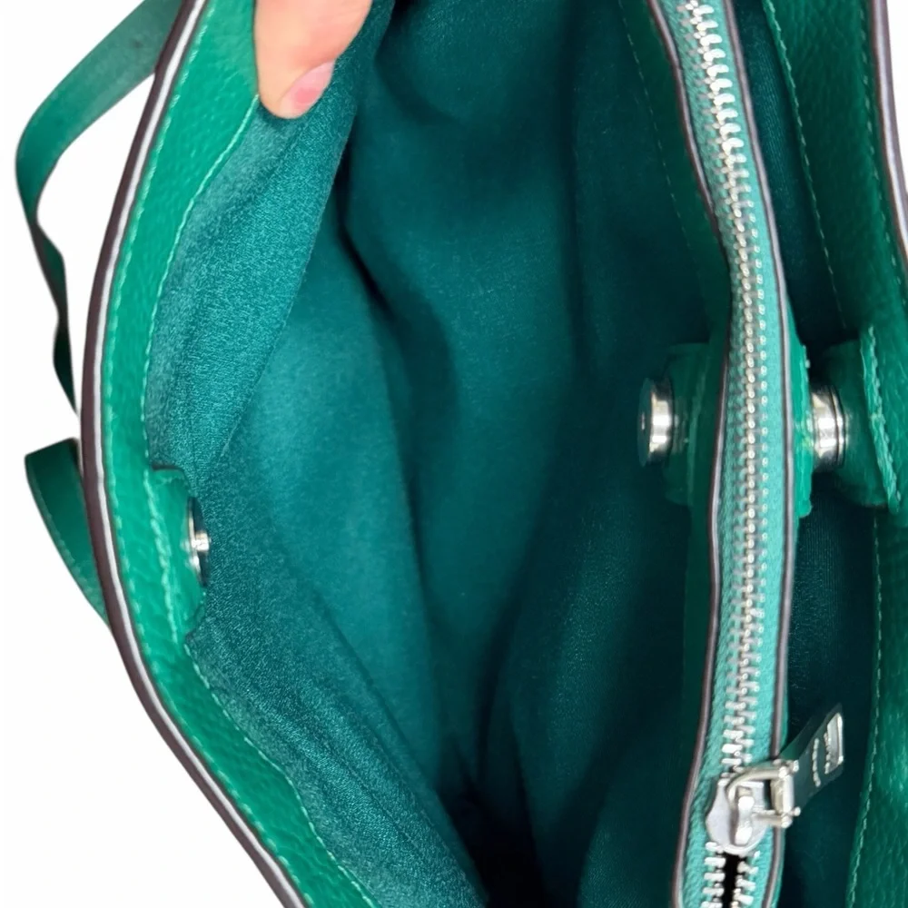 Coach Cassie Leather Chain Strap Crossbody Emerald Green - Very Good Condition - Picture 4 of 8